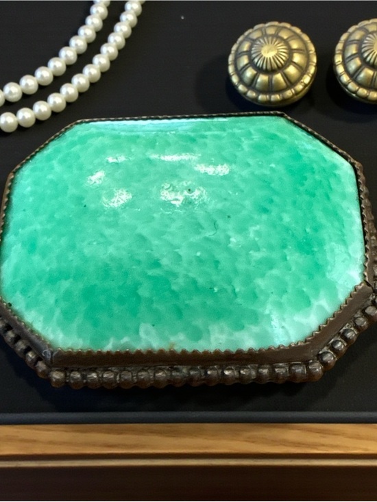 Jewelry - Vintage Art Deco Style Brooch